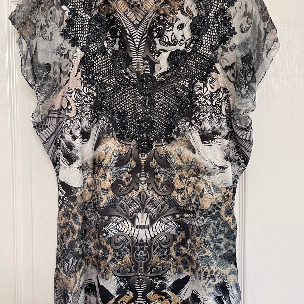 ♦️Apt. 9 Top♦️